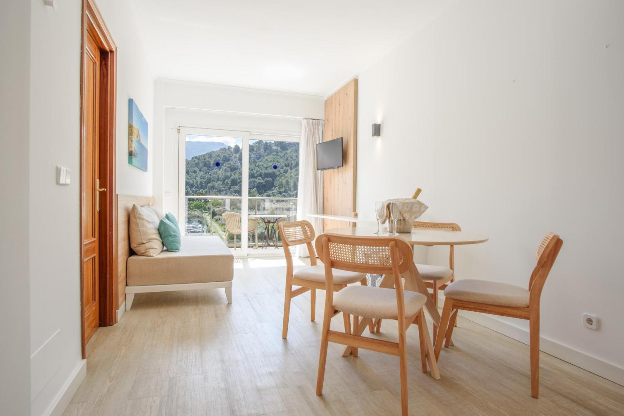 One-Bedroom Apartment,1576719659:JPEG